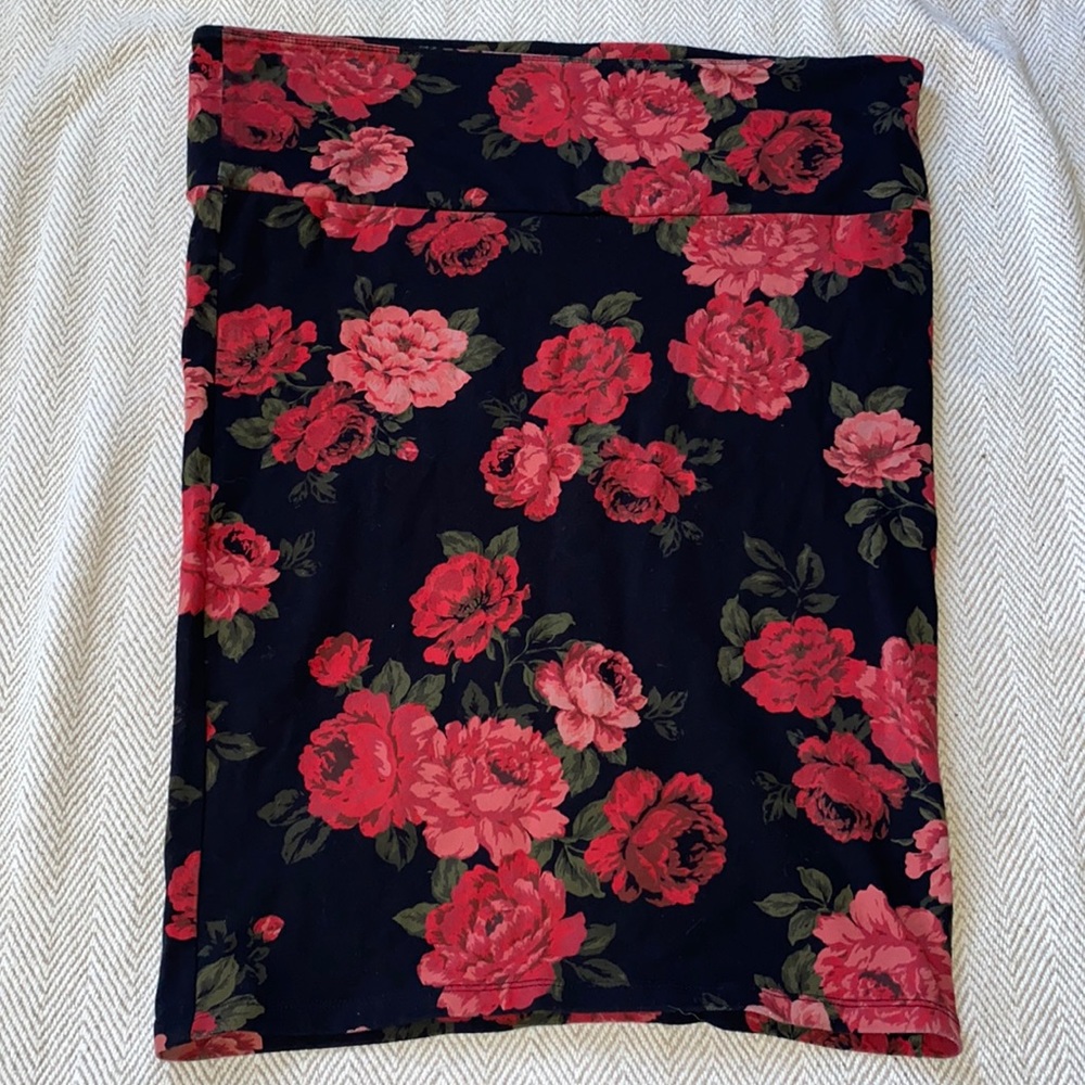 Torrid pencil skirt  floral size 1